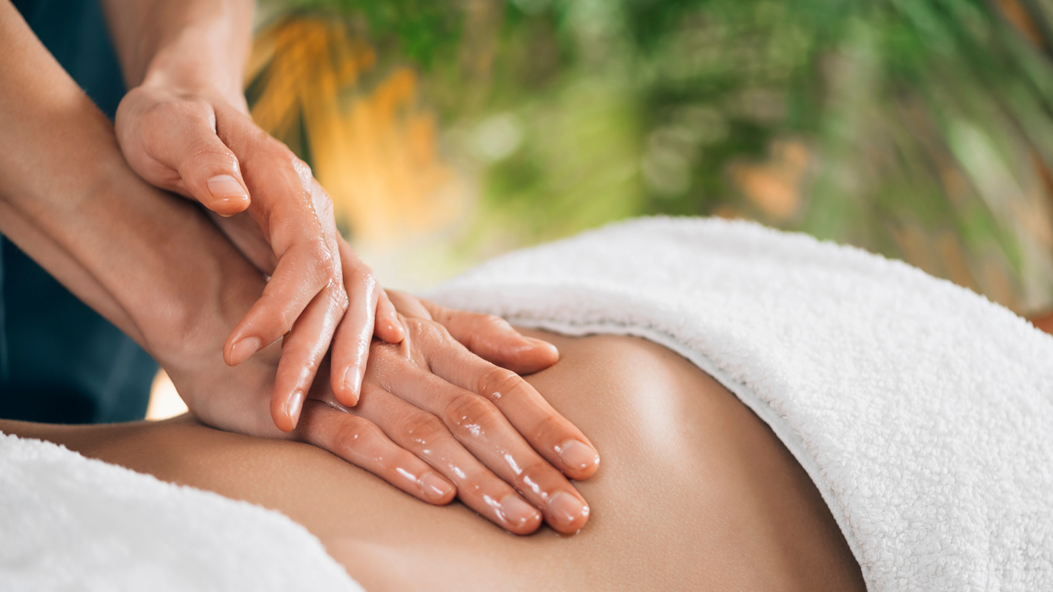 Ayurveda Stomach Massage